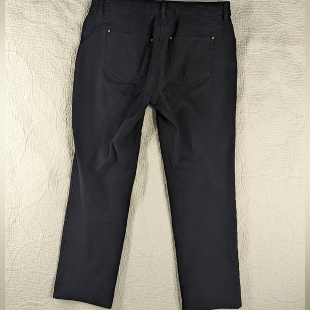 Chico's So Slimming Stretch Ankle/Cropped‎ Pant Black Size 0.5 (Sm 6) - Picture 2 of 15